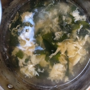 わかめと卵のふわふわ中華スープ
